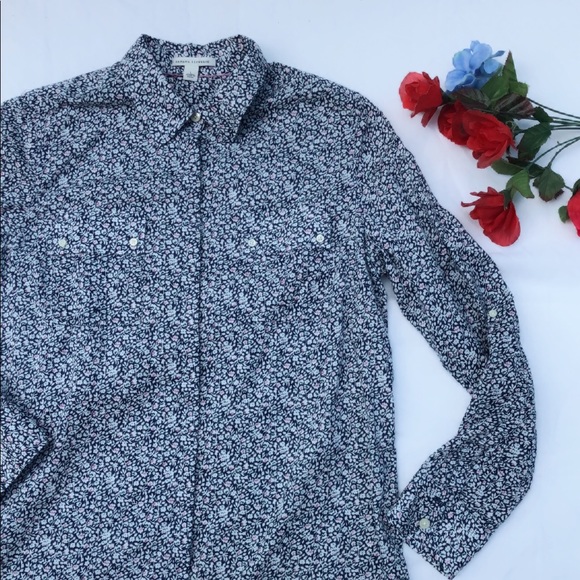 Banana Republic floral print button down shirt - Picture 2 of 6